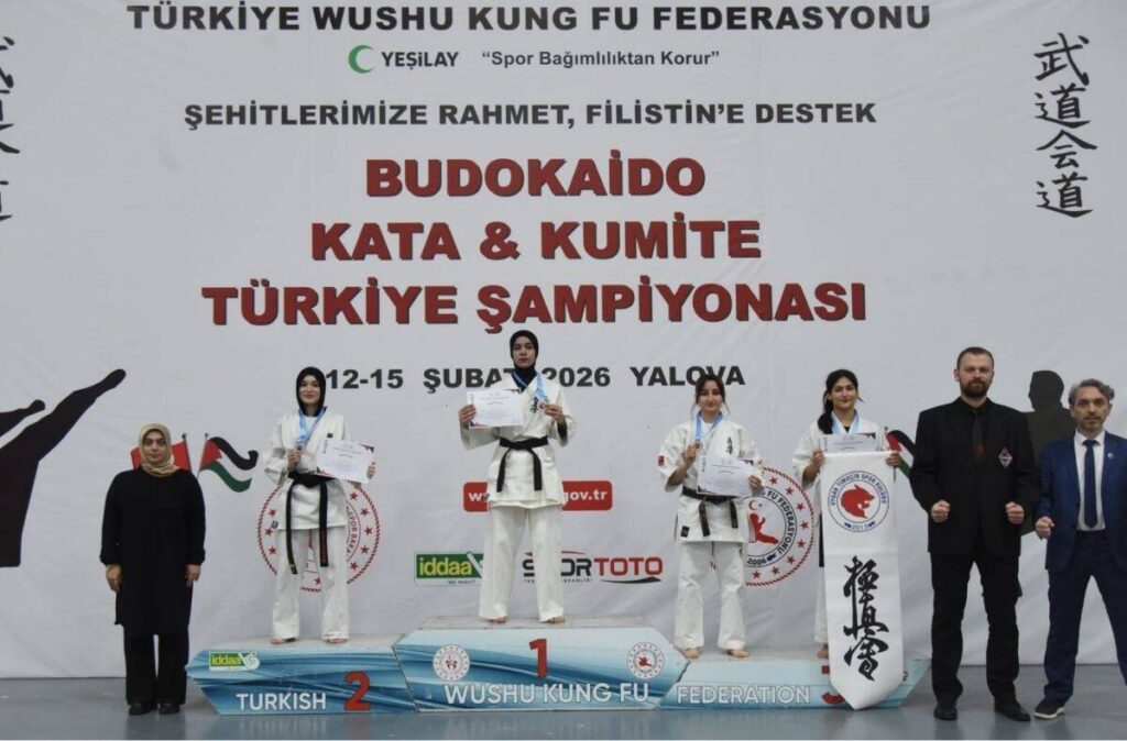 Ayşe Sude, Türkiye şampiyonu olarak büyük başarı elde etti.